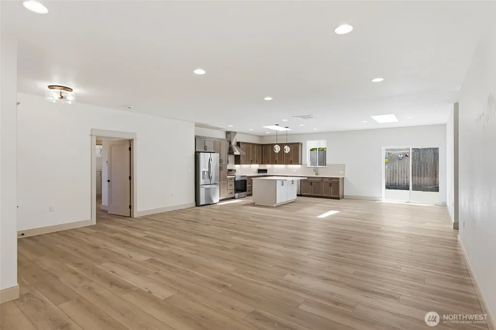 142 E Cobblestone Lane Sequim WA 98382