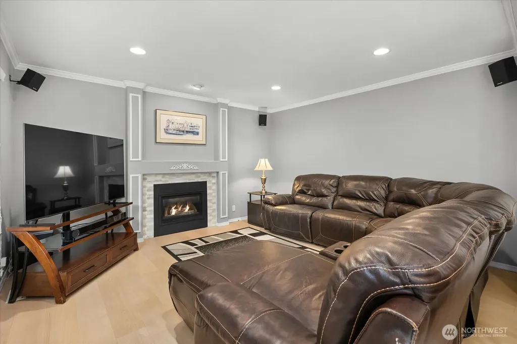 11325 NE 144th Place Kirkland WA 98034