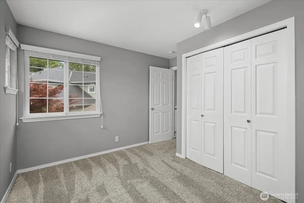 11325 NE 144th Place Kirkland WA 98034