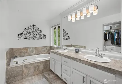 11325 NE 144th Place Kirkland WA 98034