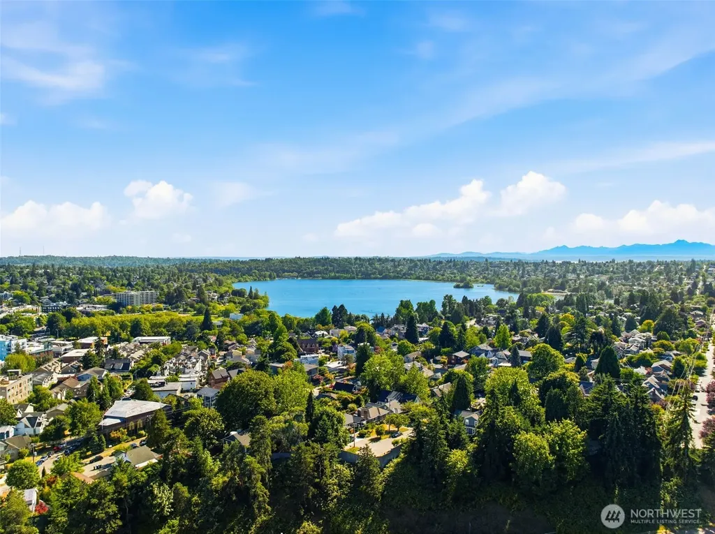 505 NE 78th Street Seattle WA 98115