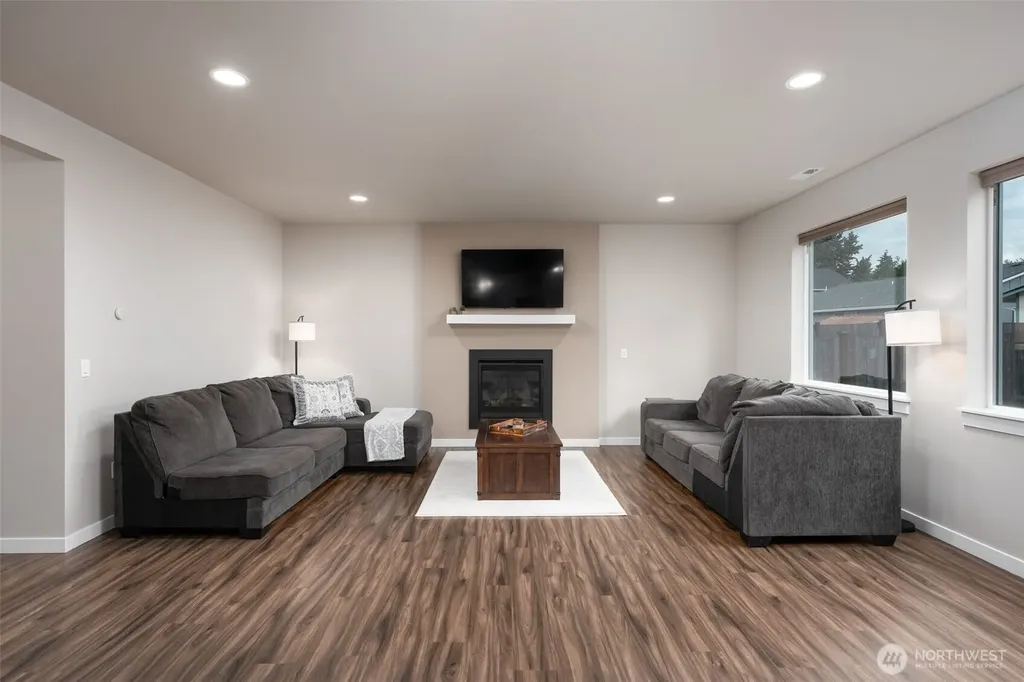 919 Joan Drive Sultan WA 98294