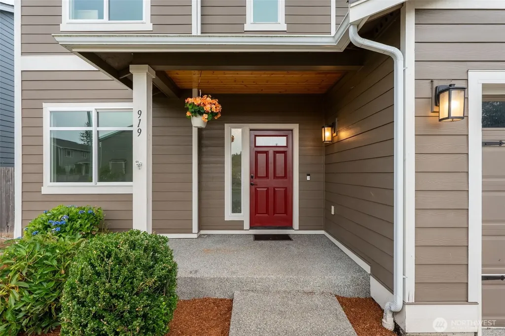 919 Joan Drive Sultan WA 98294