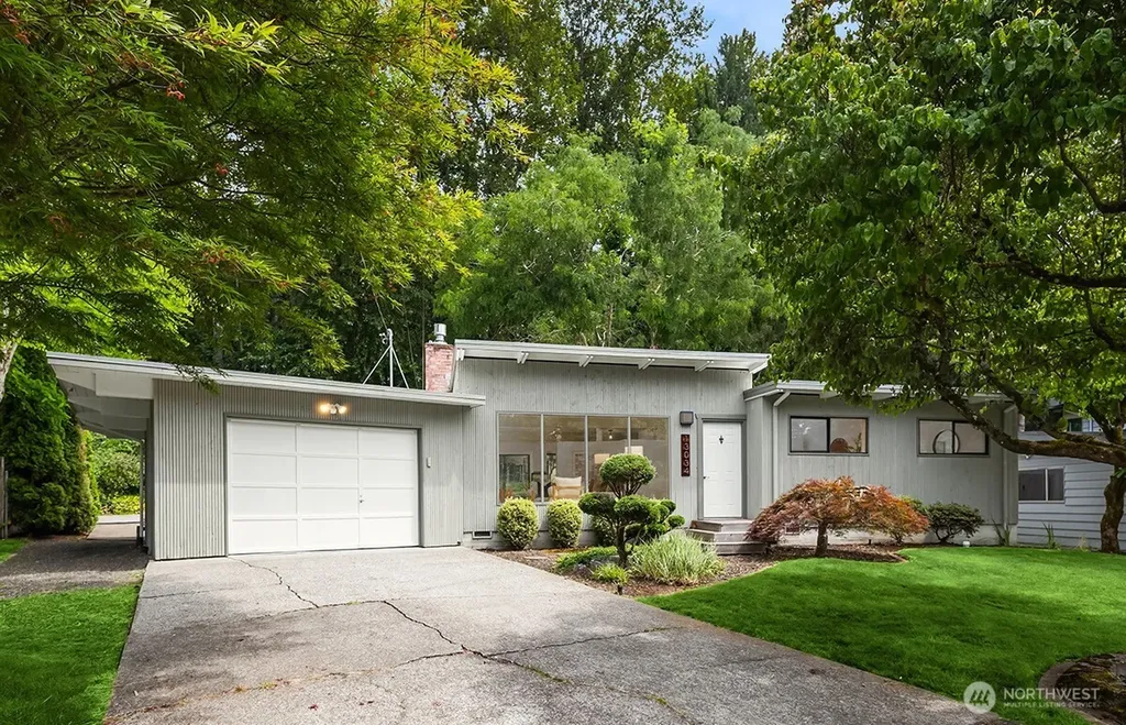 13034 105th Place NE Kirkland WA 98034