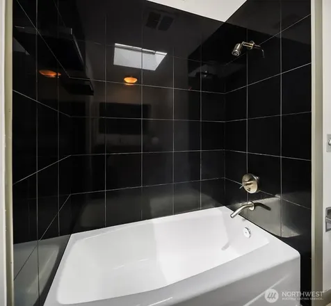 13034 105th Place NE Kirkland WA 98034