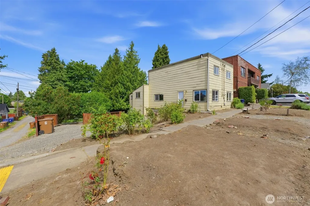 1205 N 11th Street Tacoma WA 98403