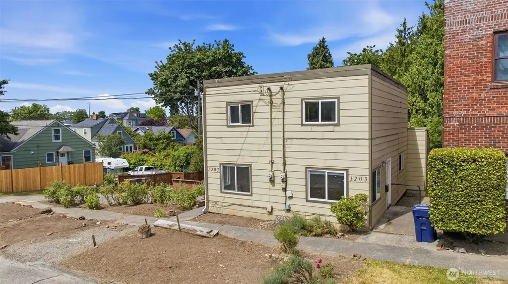 1205 N 11th Street Tacoma WA 98403