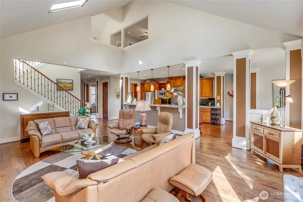 1028 10th Street Mukilteo WA 98275