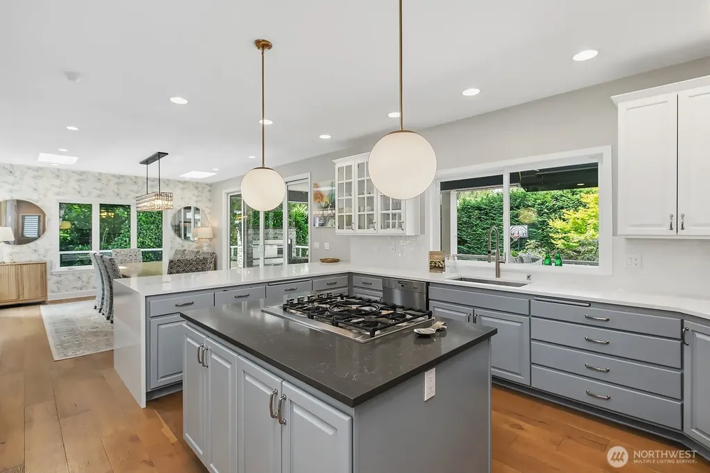 2307 108th Avenue SE Bellevue WA 98004