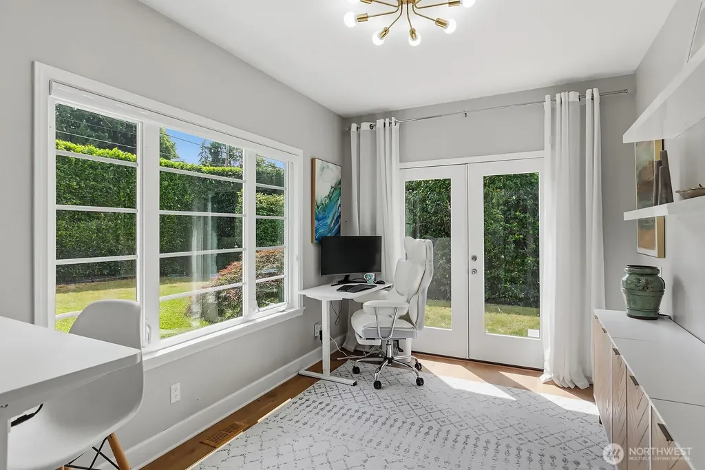 2307 108th Avenue SE Bellevue WA 98004