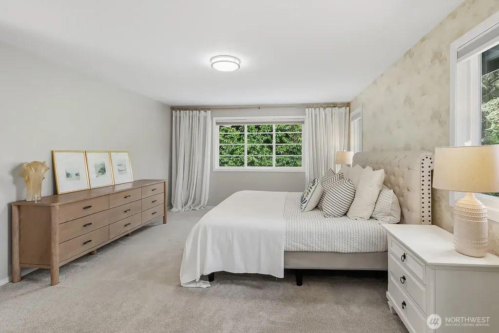 2307 108th Avenue SE Bellevue WA 98004
