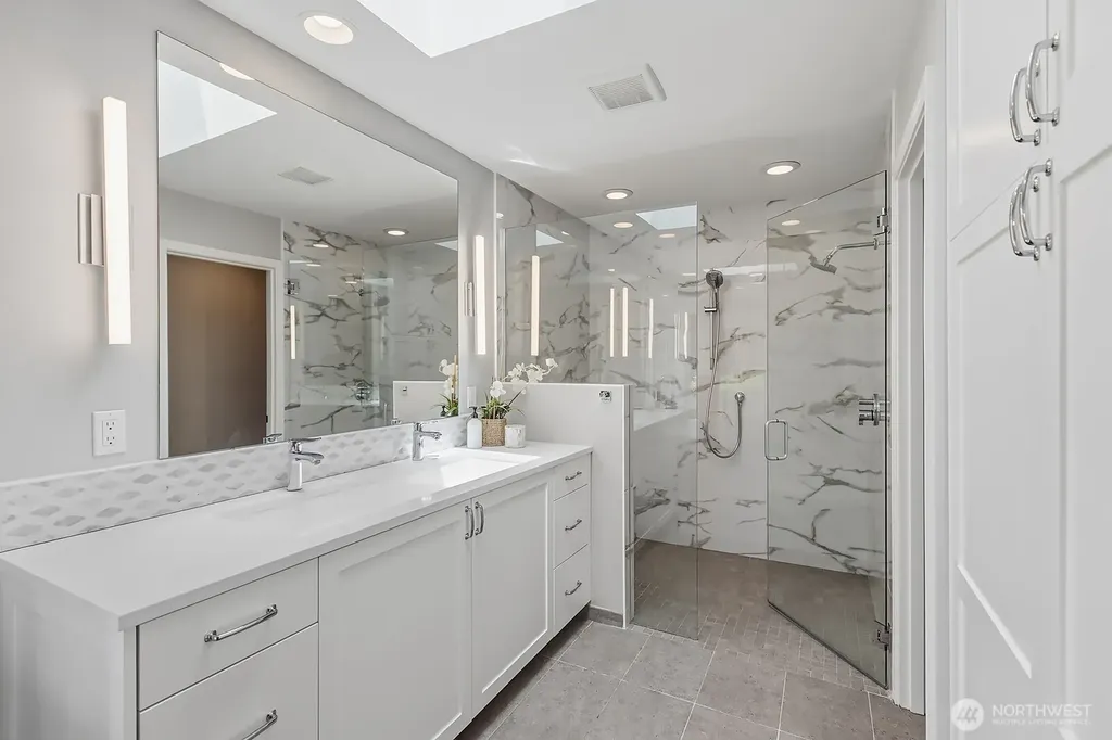 2307 108th Avenue SE Bellevue WA 98004