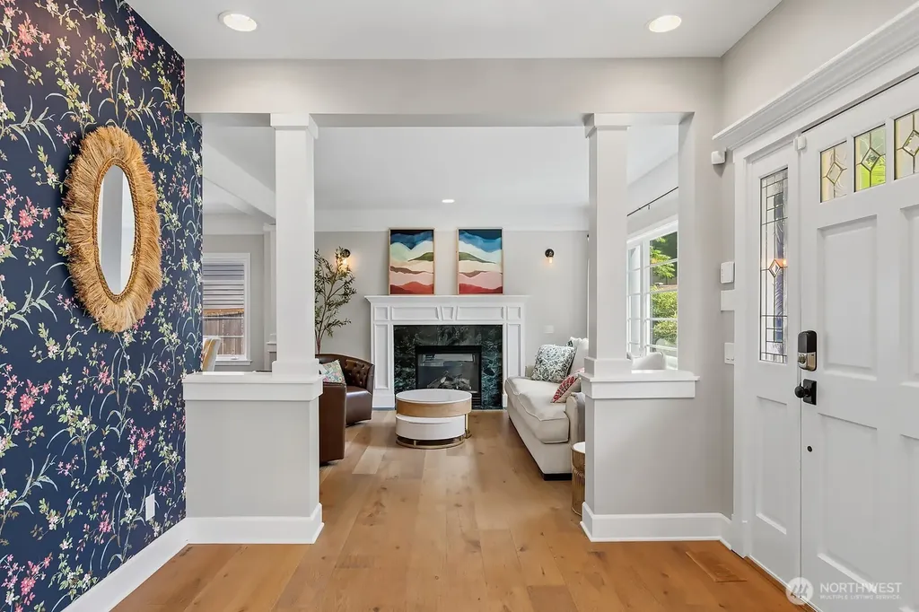 2307 108th Avenue SE Bellevue WA 98004