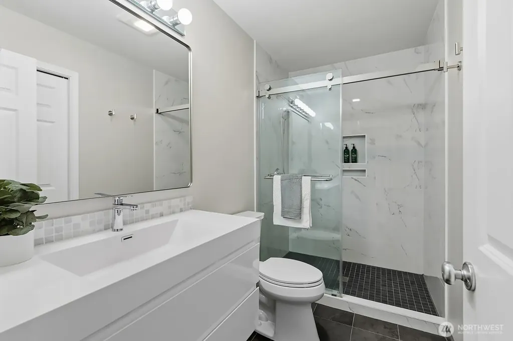 2307 108th Avenue SE Bellevue WA 98004