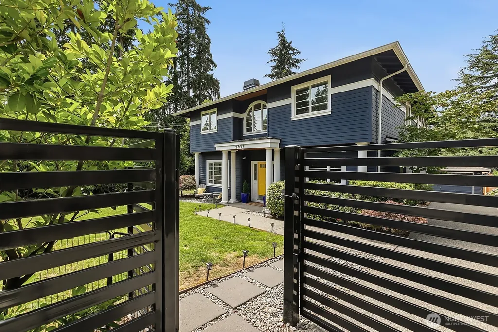 2307 108th Avenue SE Bellevue WA 98004