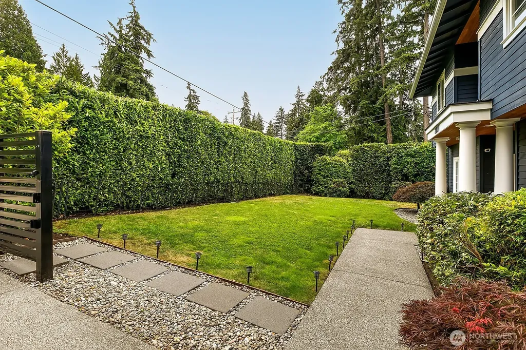 2307 108th Avenue SE Bellevue WA 98004