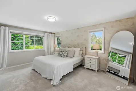 2307 108th Avenue SE Bellevue WA 98004