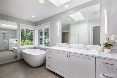 2307 108th Avenue SE Bellevue WA 98004
