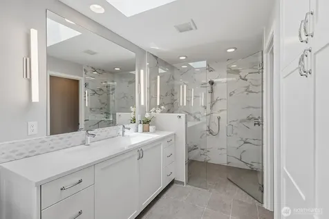 2307 108th Avenue SE Bellevue WA 98004
