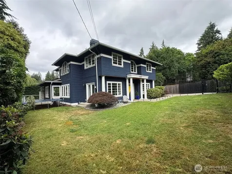 2307 108th Avenue SE Bellevue WA 98004