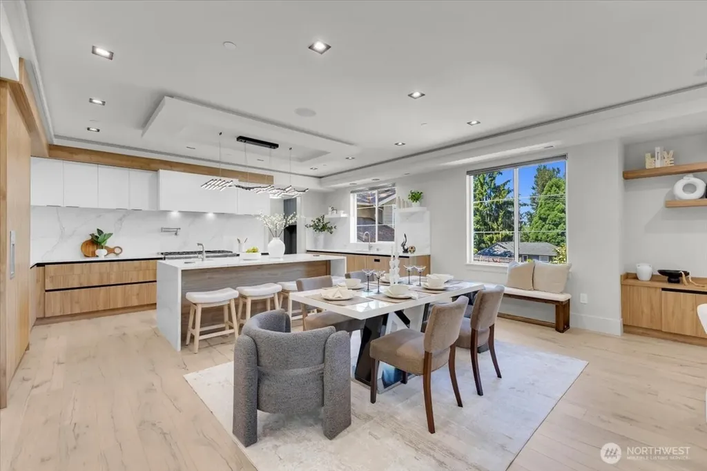 8736 126th Avenue NE Kirkland WA 98033