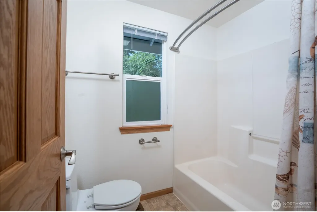12404 133rd Street Ct E Puyallup WA 98374