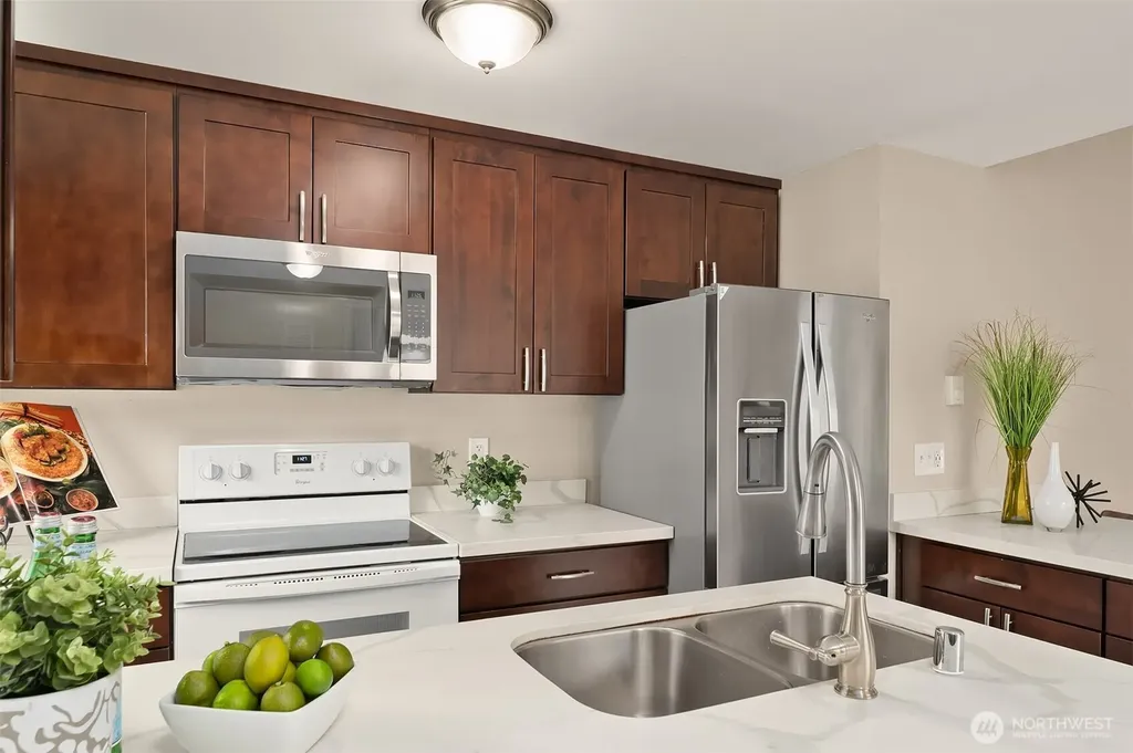 12424 109th Court NE Kirkland WA 98034