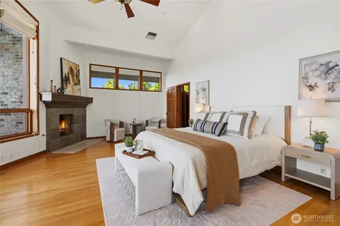 8279 W Mercer Way Mercer Island WA 98040