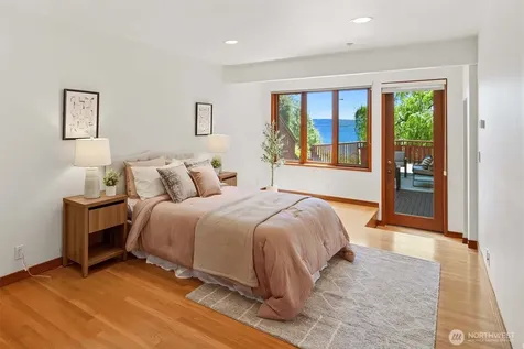 8279 W Mercer Way Mercer Island WA 98040
