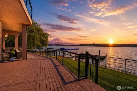 8279 W Mercer Way Mercer Island WA 98040