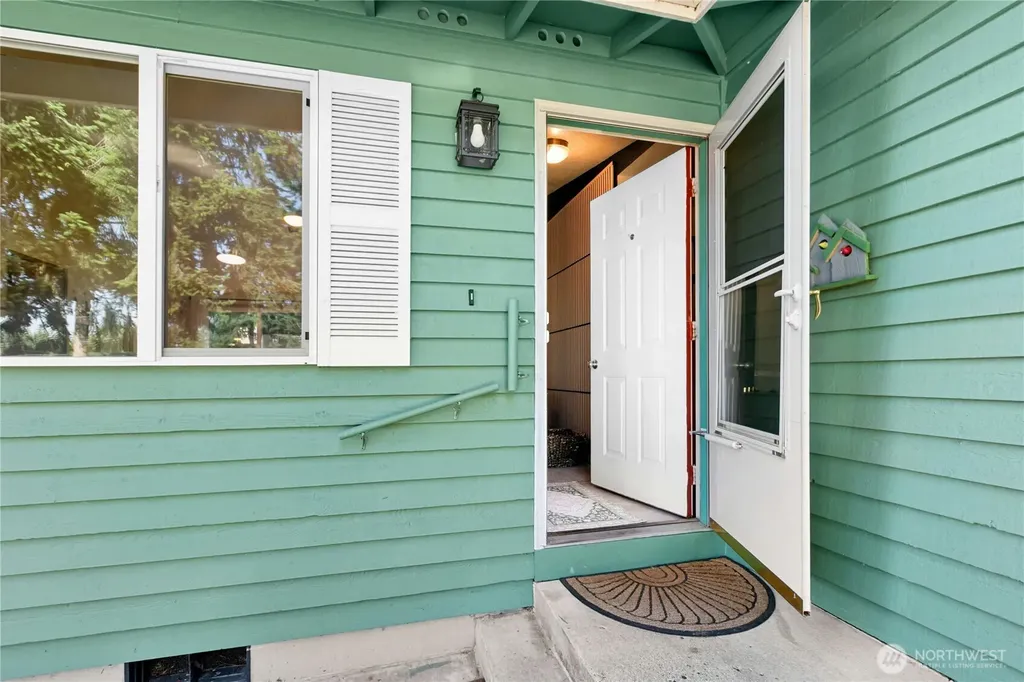 3128 Summit Boulevard Oak Harbor WA 98277
