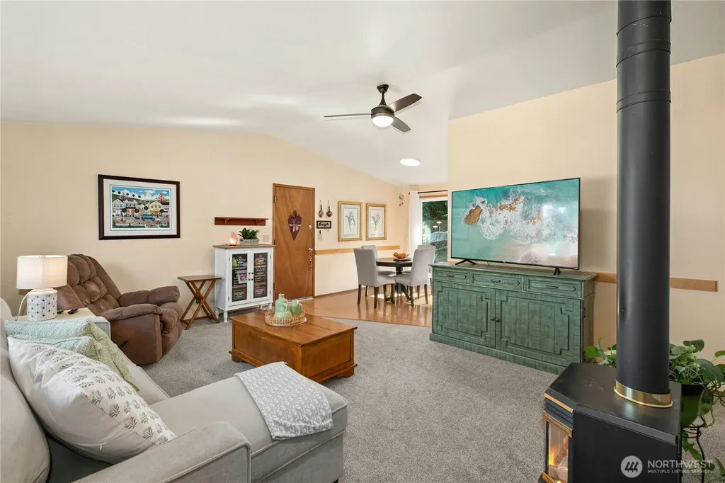 3128 Summit Boulevard Oak Harbor WA 98277