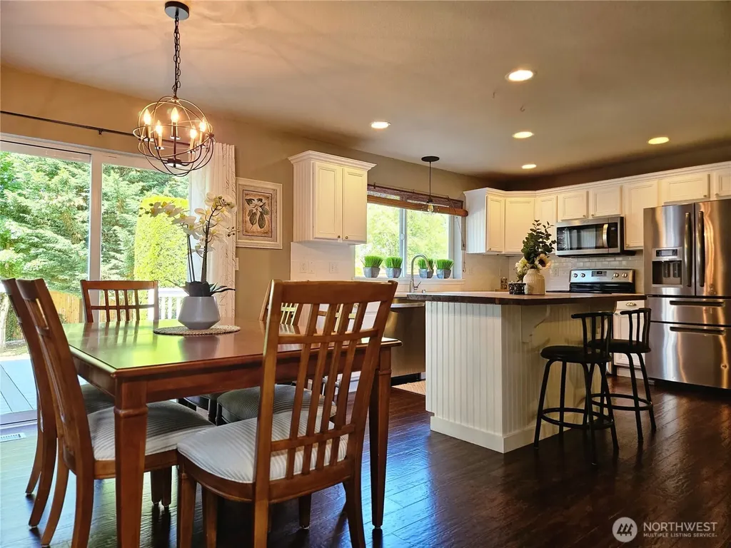 16908 119th. Avenue Ct E Puyallup WA 98374