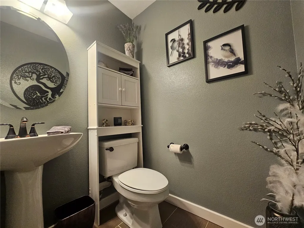 16908 119th. Avenue Ct E Puyallup WA 98374