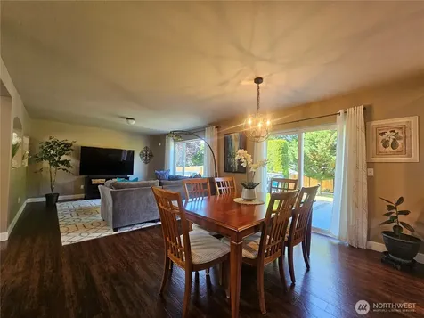 16908 119th. Avenue Ct E Puyallup WA 98374
