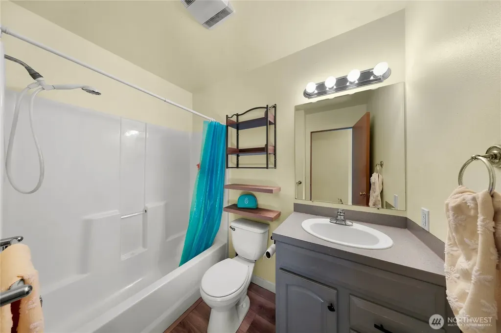642 Sprague Valley Drive Maple Falls WA 98266