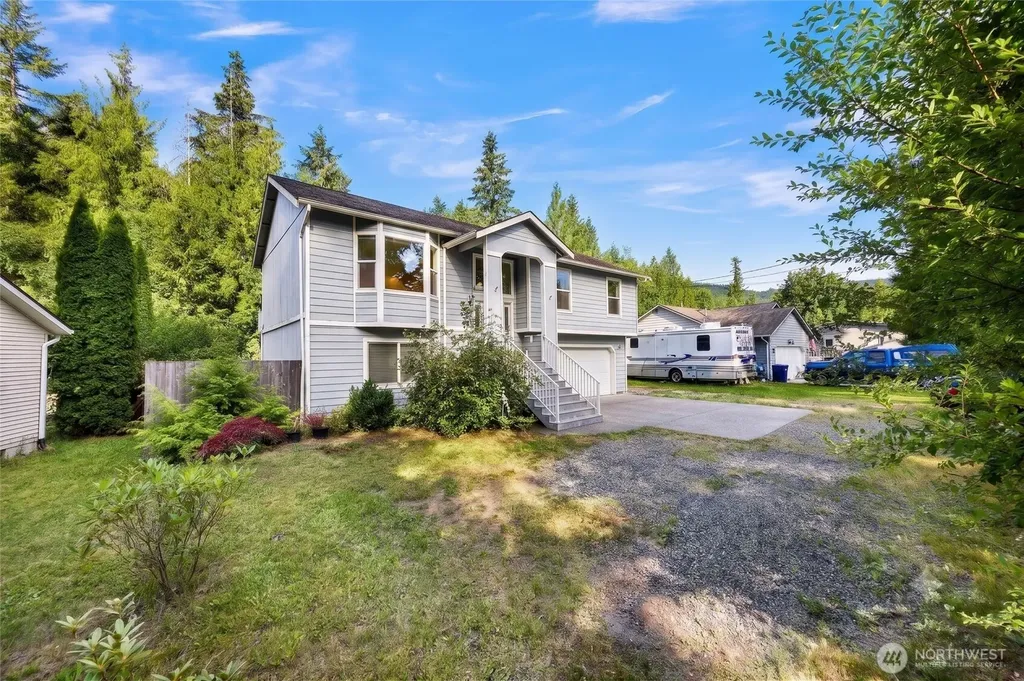 642 Sprague Valley Drive Maple Falls WA 98266