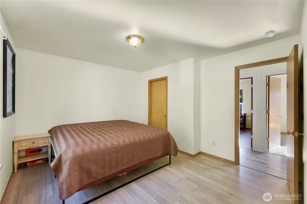 642 Sprague Valley Drive Maple Falls WA 98266