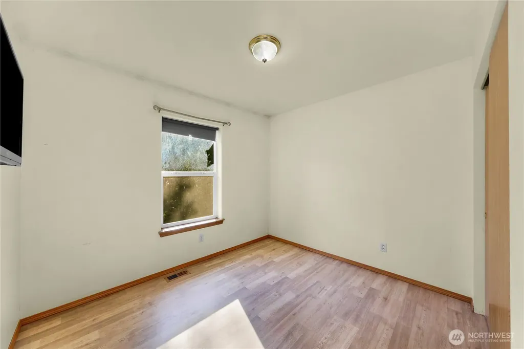 642 Sprague Valley Drive Maple Falls WA 98266