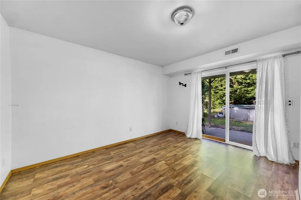 642 Sprague Valley Drive Maple Falls WA 98266