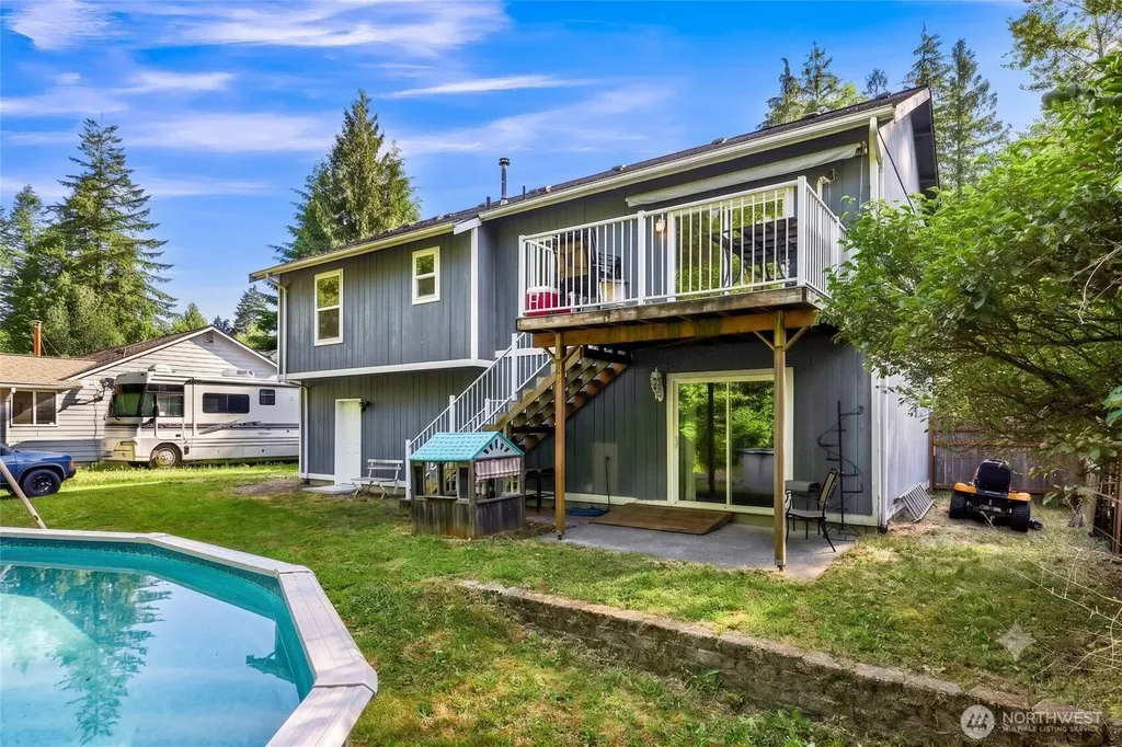 642 Sprague Valley Drive Maple Falls WA 98266