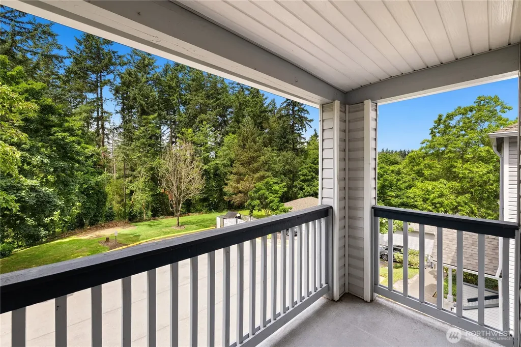33020 10th Avenue SW Federal Way WA 98023