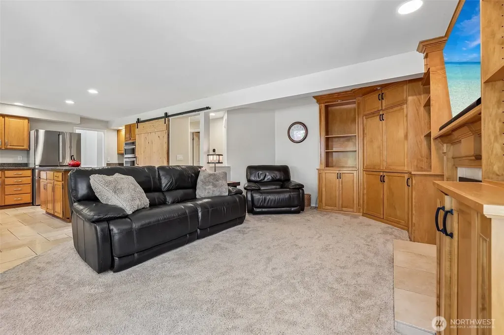 14302 NE 61 Street Redmond WA 98052