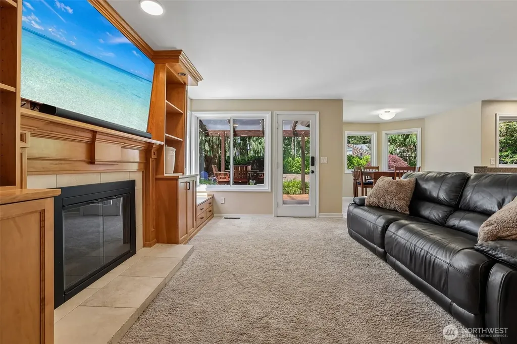 14302 NE 61 Street Redmond WA 98052