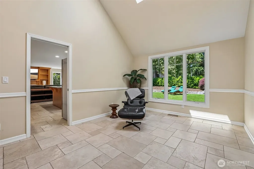 14302 NE 61 Street Redmond WA 98052