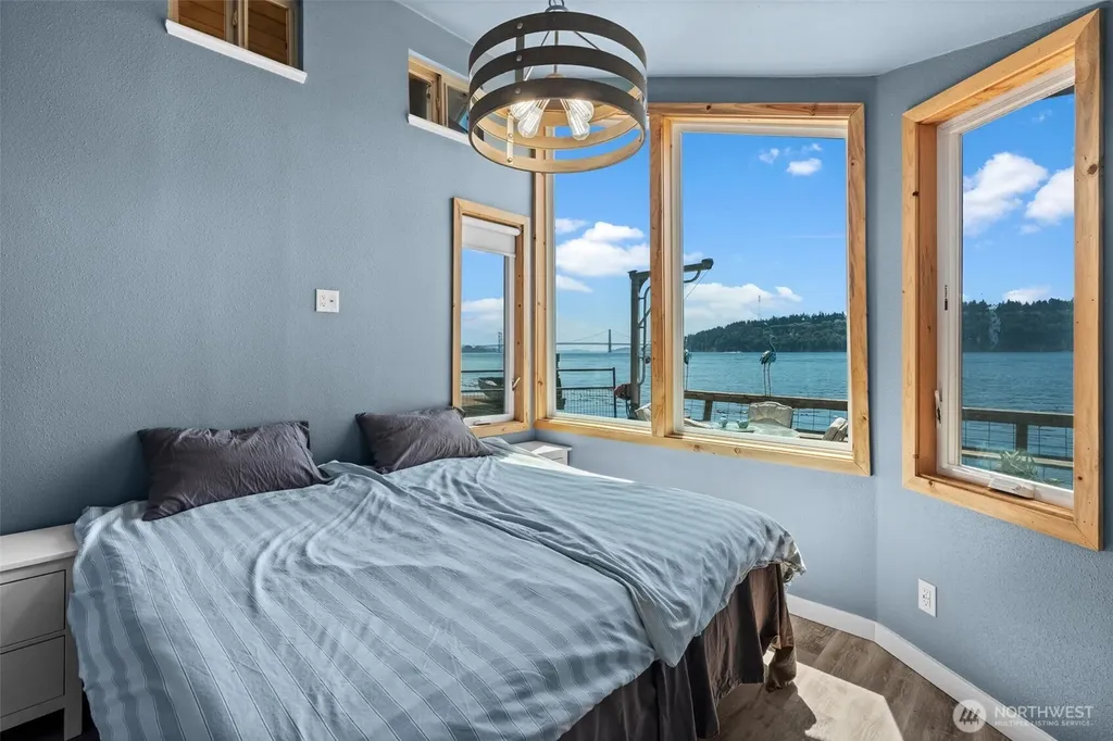 53 E Salmon Beach Tacoma WA 98407