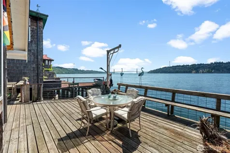 53 E Salmon Beach Tacoma WA 98407