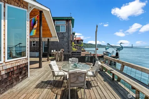 53 E Salmon Beach Tacoma WA 98407