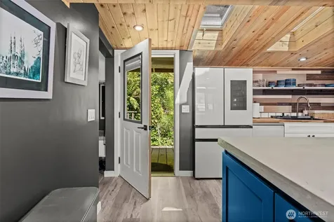 53 E Salmon Beach Tacoma WA 98407