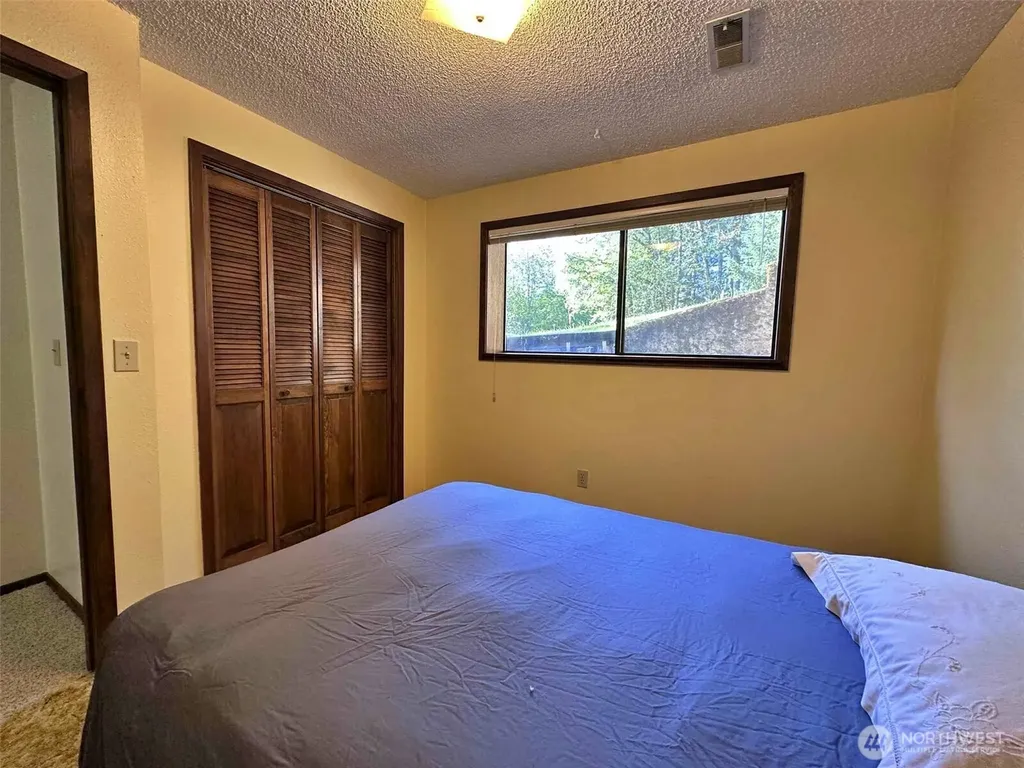 325 Davis Lake Road Morton WA 98356